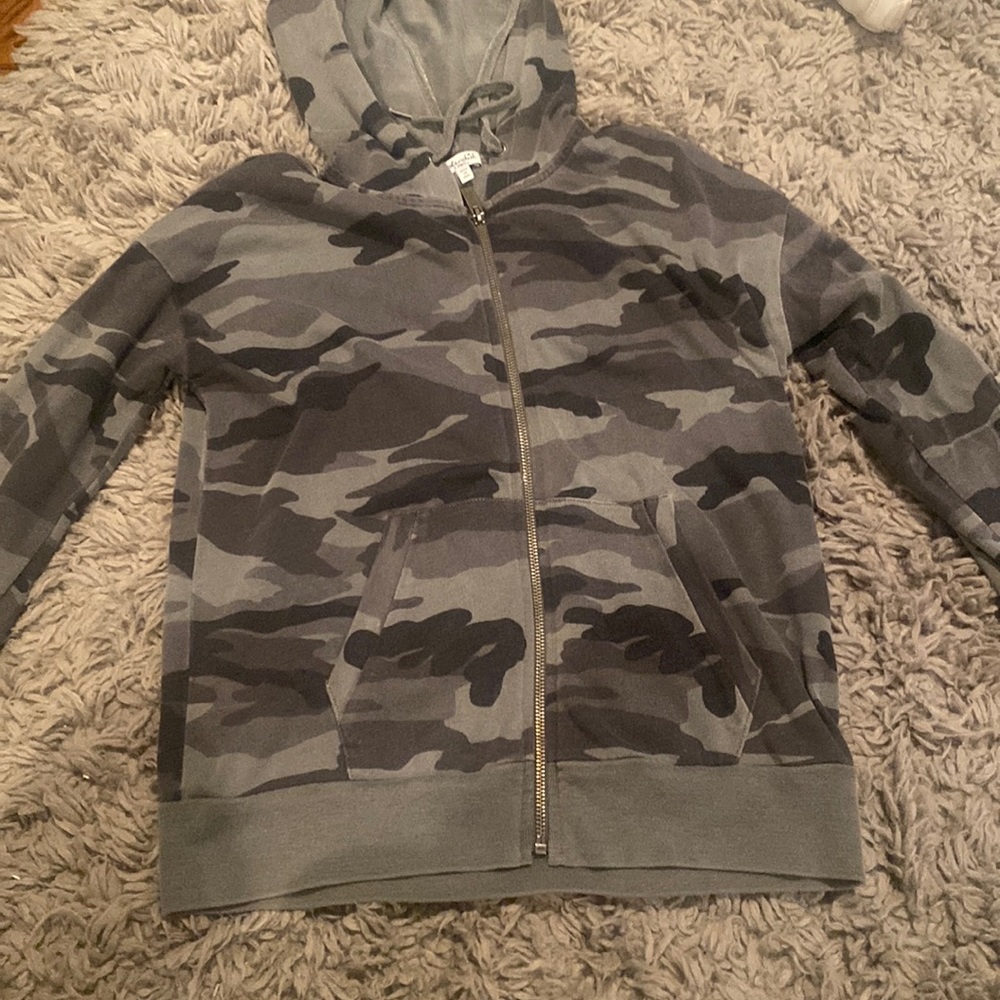Camo zip up